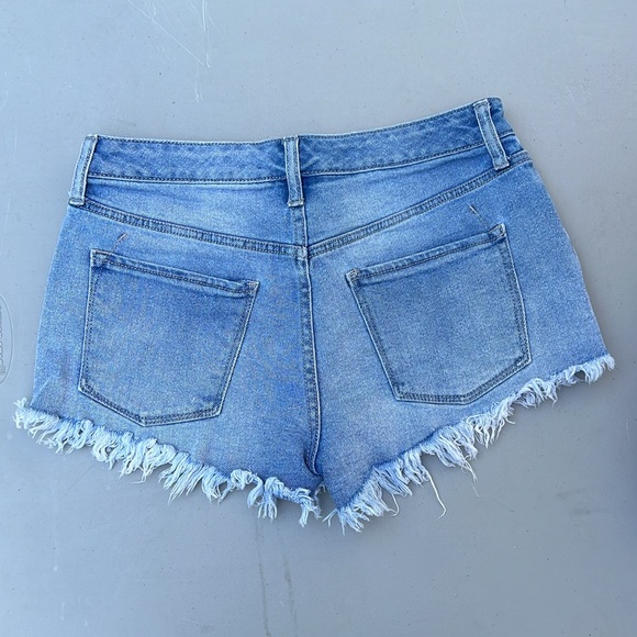 Mossimo High Rise Short - Picture 2 of 3